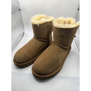 Authentic UGG Women's Mini Bailey Bow II Boots.   Size 7. Brown Color New
